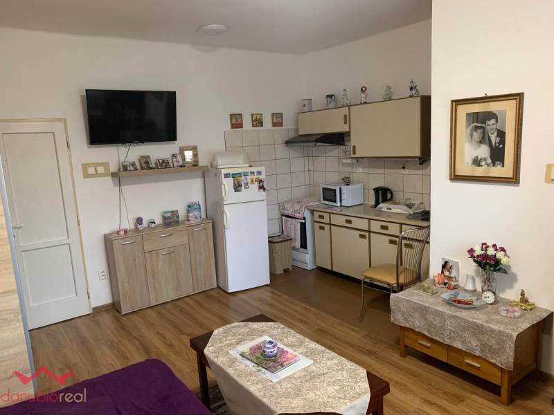 Veľký Meder n predaj rodinný dom, Danubioreal-Sabina Durcovic, Komárno 0908636096