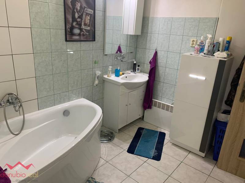 Veľký Meder n predaj rodinný dom, Danubioreal-Sabina Durcovic, Komárno 0908636096