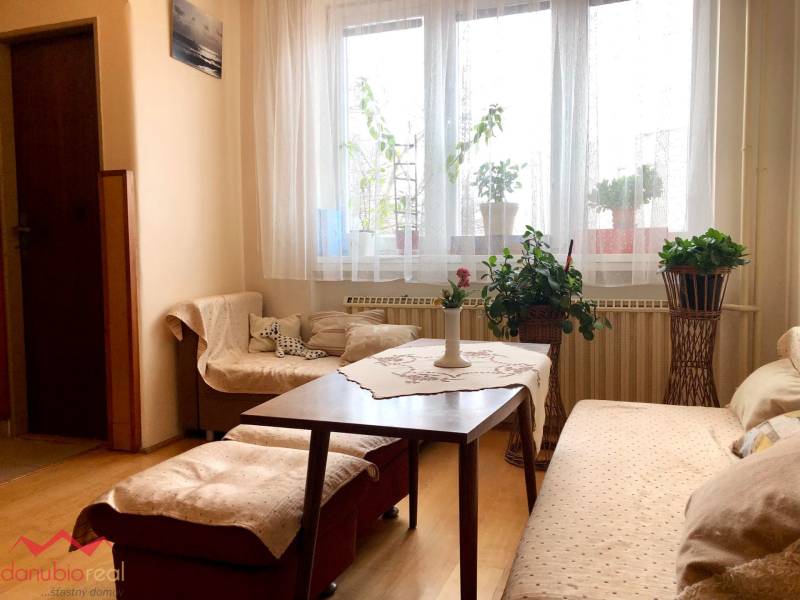 Rodinný dom, na predaj, Komárno, Schulczová, Danubioreal- realitná kancelária