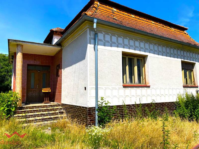 Sabina Durcovic Danubioreal realitná kancelária ponúka rodinný dom v Okoličnej na Ostrove, Okoličná na Ostrove okres Komárno, 0908636096 