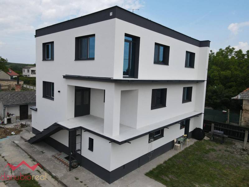 Realitná kancelária Danubioreal, M.R.Stefánika 5, Komárno, Sabina Durčovič, 2-izbový byt na prenájom, Veľké Kosihy, 0908636096