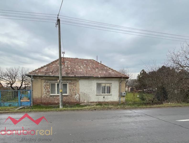 Danubioreal-Sabina Durcovic 0908636096, Predaj rodinného domu v Okoličnej na Ostrove časť Štúrová, okres Komárno  