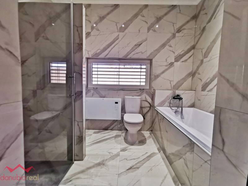Danubioreal - realitna kancelária, Irena Pdetrovicsová , na predaj rodinný dom  novostavba Kolárovo, Eladó  családi ház Gútan   2.jpg