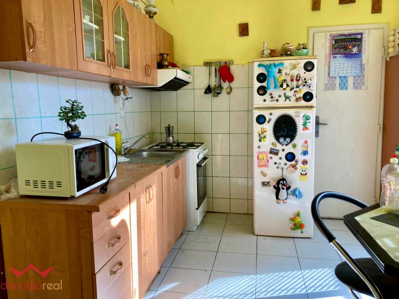 4-izbový, byt, na predaj, s balkónom, Komárno, Helena Schulczová, Danubioreal, realitná kancelária
