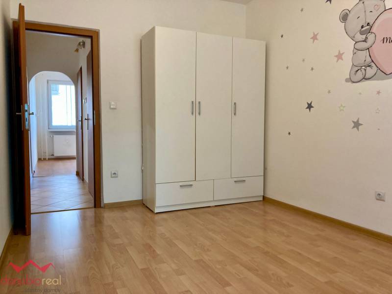 Na prenájom, 3 izbový byt, Komárno, Danubioreal, realitná kancelária, Helena Schulczová