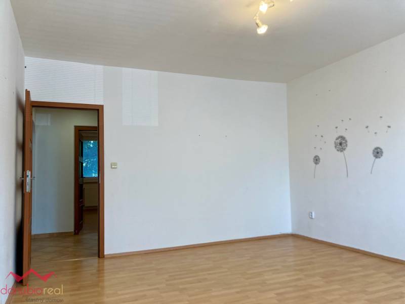 Na prenájom, 3 izbový byt, Komárno, Danubioreal, realitná kancelária, Helena Schulczová