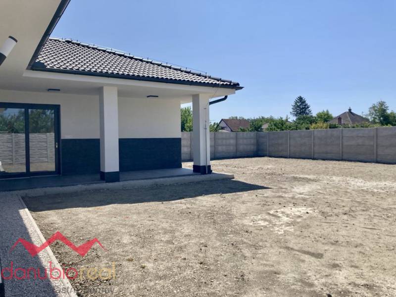 Rodinný dom, 4-izby, novostavba, Kolárovo, Danubioreal, realitná kancelária, Helena Schulczová