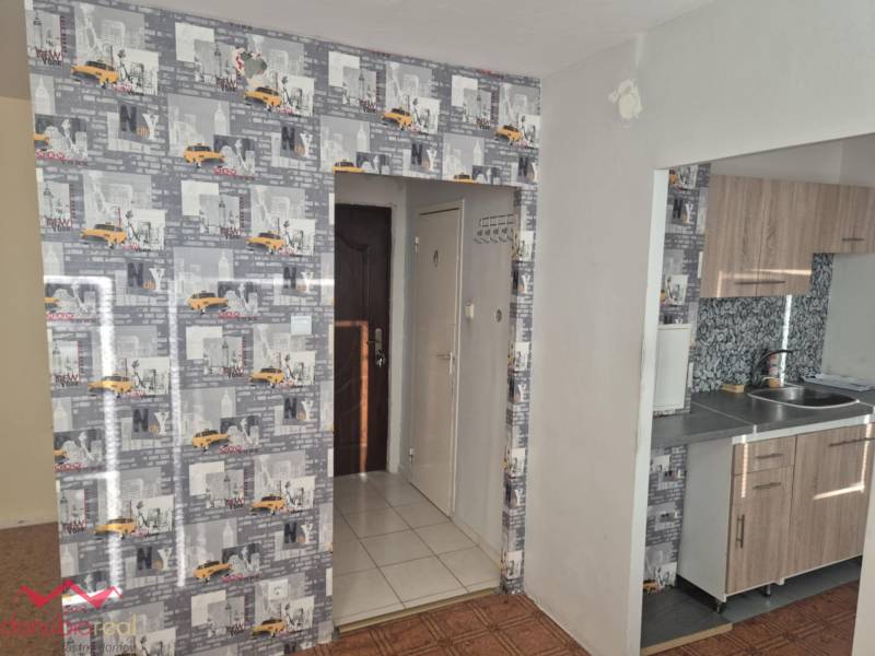 1 izbový byt na predaj, eladó lakás, Komárno, Danubioreal, realitná kancelária, Helena Schulczová.jpeg