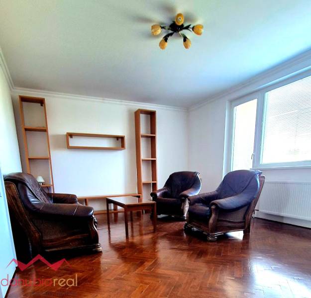 Na prenájom, 3-izbový byt, s garážou, centrum Komárna, Komárno, prerobený, zariadený, Danubioreal- realitná kancelária, Helena Schulczová