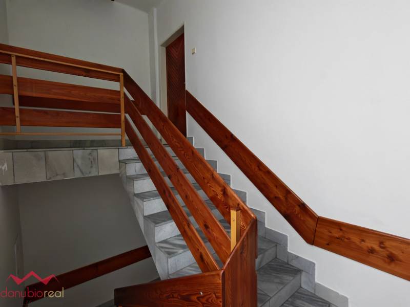 Danubioreal - realitna kancelária, Ing. Irena Petrovicsová, na prenájom rodinný dom v Komárne, bérbe kiadó családi 7.jpg