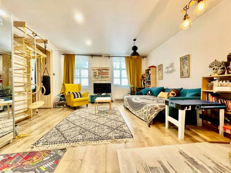 Rodinný dom na predaj, eladó ház, meštiansky dom, centrum, Komárno, Danubioreal- realitná kancelária, Helena Schulczová