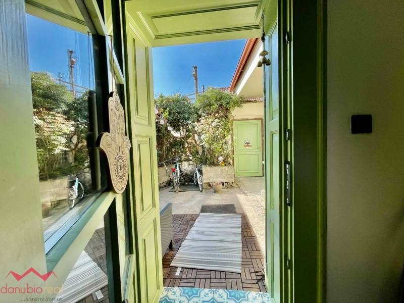 Rodinný dom na predaj, eladó ház, meštiansky dom, centrum, Komárno, Danubioreal- realitná kancelária, Helena Schulczová