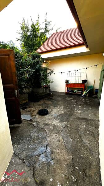 Rodinný dom na predaj, eladó ház, meštiansky dom, centrum, Komárno, Danubioreal- realitná kancelária, Helena Schulczová