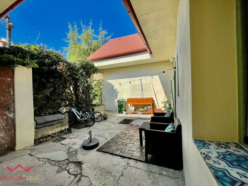 Rodinný dom na predaj, eladó ház, meštiansky dom, centrum, Komárno, Danubioreal- realitná kancelária, Helena Schulczová