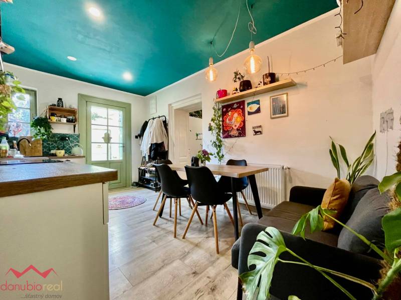 Rodinný dom na predaj, eladó ház, meštiansky dom, centrum, Komárno, Danubioreal- realitná kancelária, Helena Schulczová