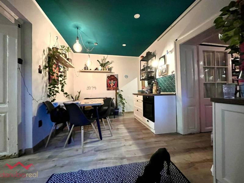 Rodinný dom na predaj, eladó ház, meštiansky dom, centrum, Komárno, Danubioreal- realitná kancelária, Helena Schulczová