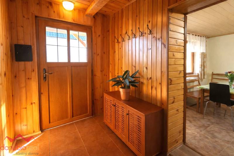 Danubioreal - realitna kancelária, Irena Petrovicsová , na predaj penzión v Podhájskej , eladó  panzió  Podhájszkában  15.jpg