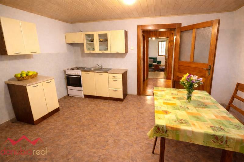 Danubioreal - realitna kancelária, Irena Petrovicsová , na predaj penzión v Podhájskej , eladó  panzió  Podhájszkában  13 c.jpg