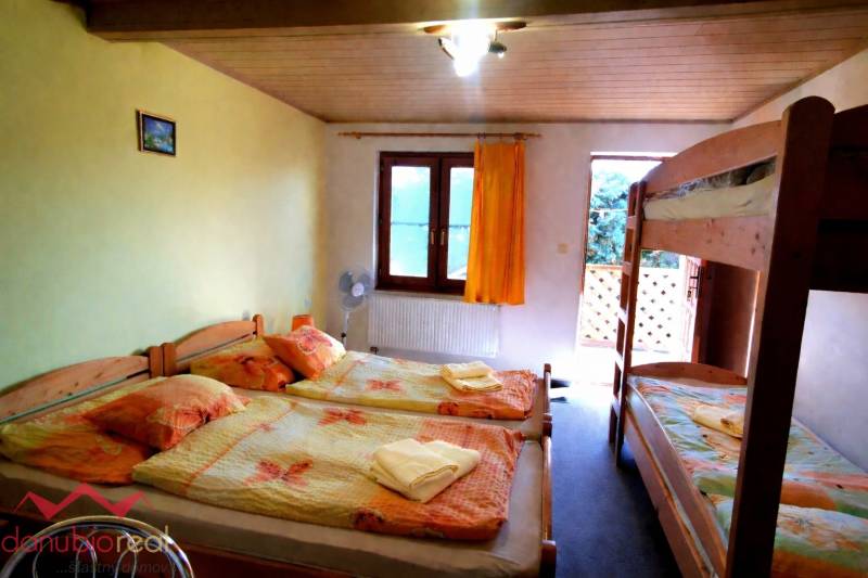 Danubioreal - realitna kancelária, Irena Petrovicsová , na predaj penzión v Podhájskej , eladó  panzió  Podhájszkában  5a.jpg