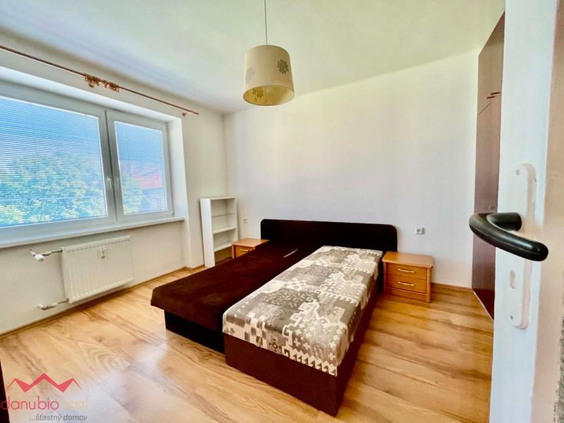 2 izbový byt, na predaj, predám, eladó 2 szobás lakás, Komárno, Danubioreal- realitná kancelária, Helena Schulczová, Komárno