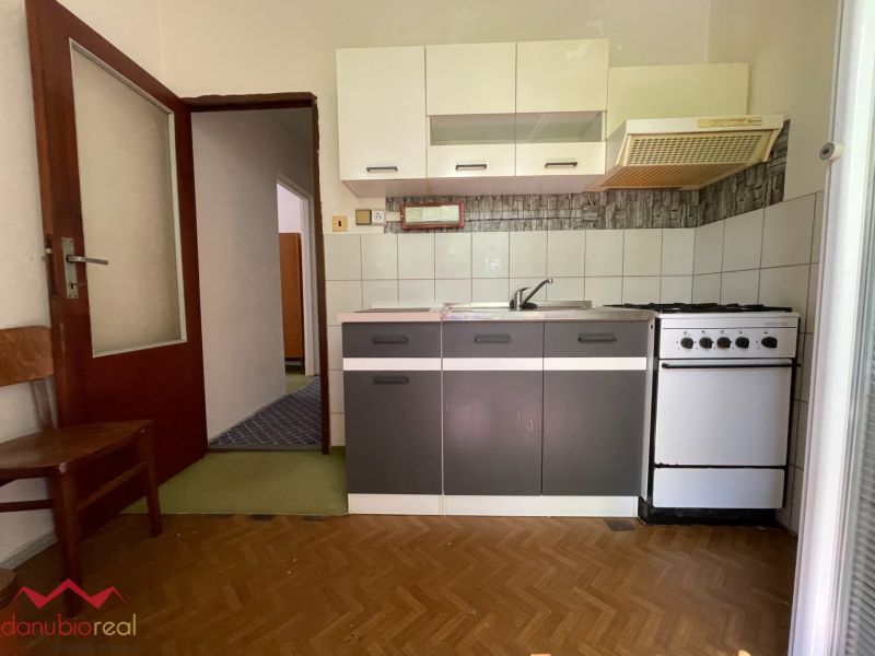 1 izbový byt, na predaj, s loggiou, Nové sídlisko, Komárno, Danubioreal- realitná kancelária, Helena Schulczová