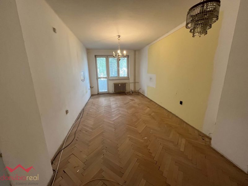 byt Nové Zámky 3 izbový, nové Zámky byt na predaj, pôvodný stav byt, 0908636096